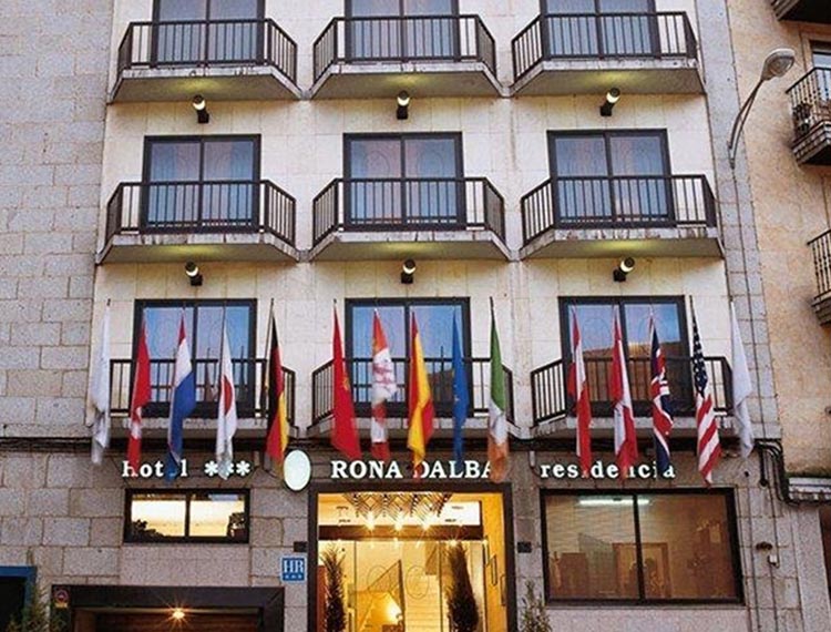 EXTENDAM acquiert les murs et le fonds de commerce de l’hôtel Rona Dalba à Salamanque, en Espagne. L’hôtel 3* de 94 chambres, intègre le portefeuille espagnol d’EXTENDAM grâce à cette première opération réalisée en partenariat avec SILKEN HOTELES, groupe hôtelier de référence en Espagne. Situé au cœur du centre historique de Salamanque, l’hôtel bénéficiera d’un…